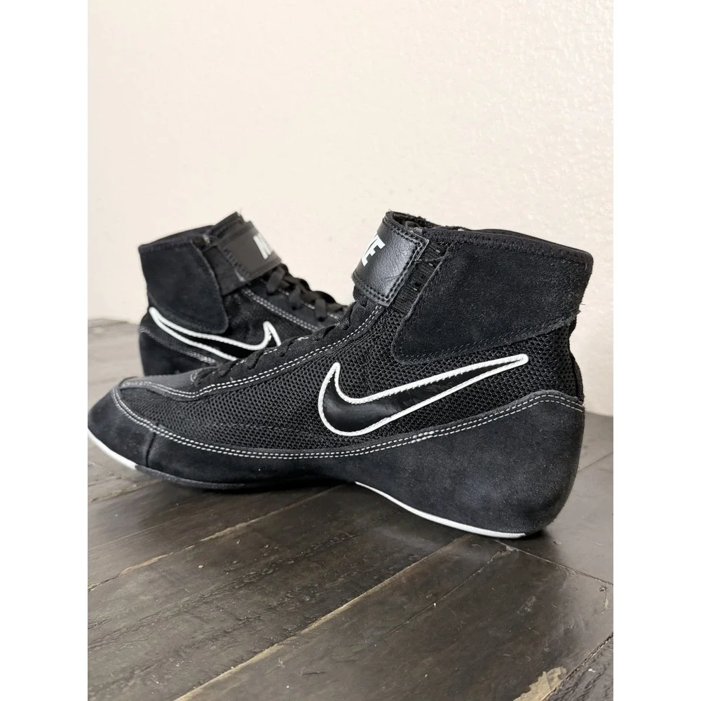 Nike lightly used